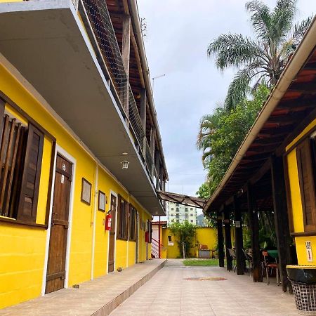 Mega Ra A Pousada Caraguatatuba Bagian luar foto