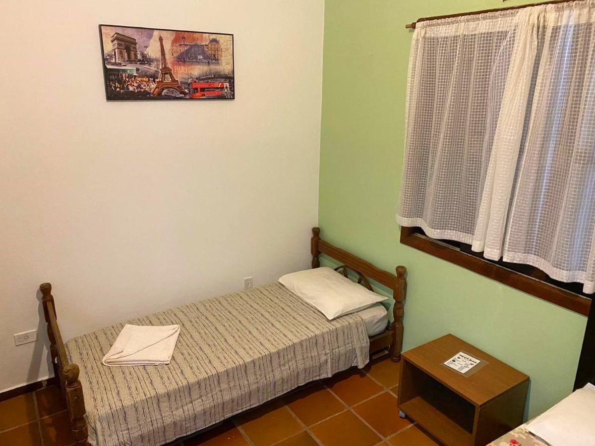 Mega Ra A Pousada Caraguatatuba Bagian luar foto